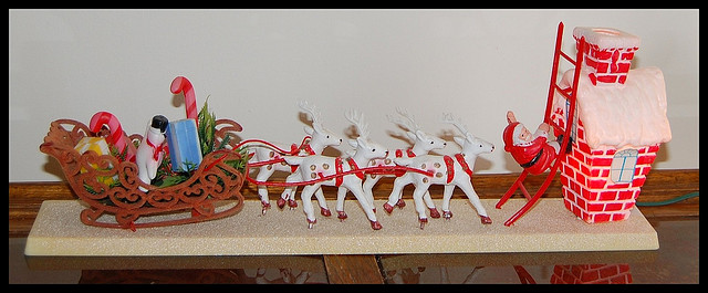 mediumsantasleigh.jpg